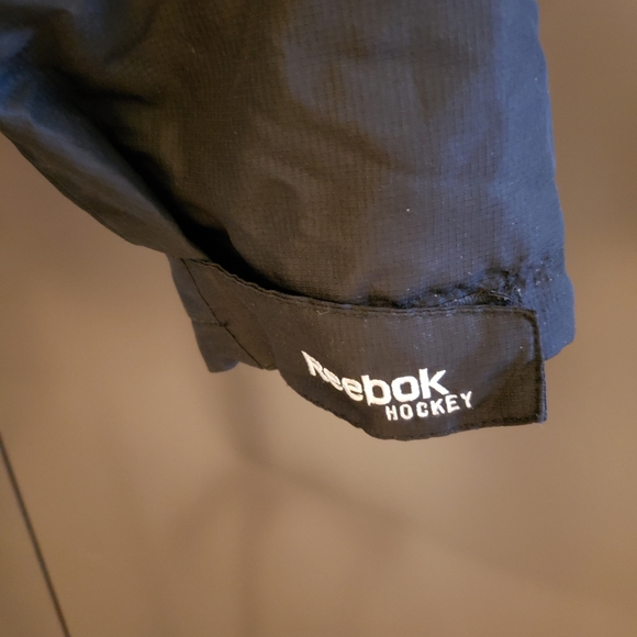 Future NHL Hockey Star? Get their coat before they are famous! RAIDERS #19 - Picture 2 of 5